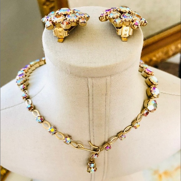 Beautiful deco vintage Aurora borealis crystal Demi Parure set - Picture 4 of 14